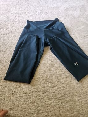 ALO Yoga Dark Teal AIRLIFT Leggings